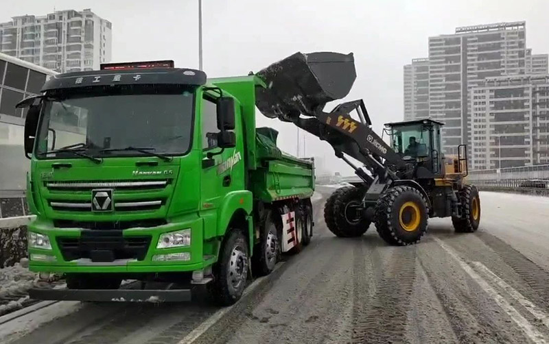 除雪保流通，，，，，，，bifa必发汽车在行动