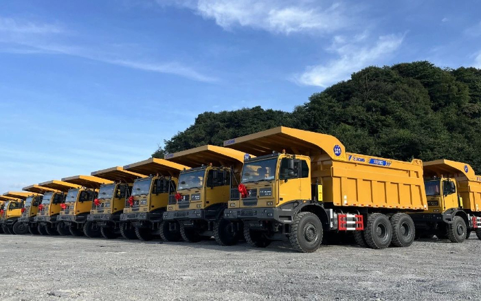 跨越千里，，，，，，，奔赴西南！bifa必发矿卡赋能西部矿山建设